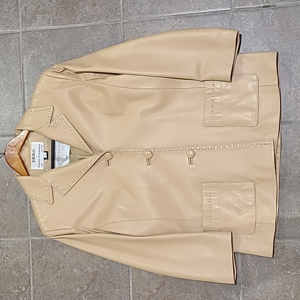 DERO by Rocco D'Amelio Italian leather coat.  Buttery soft! Medium / Petite